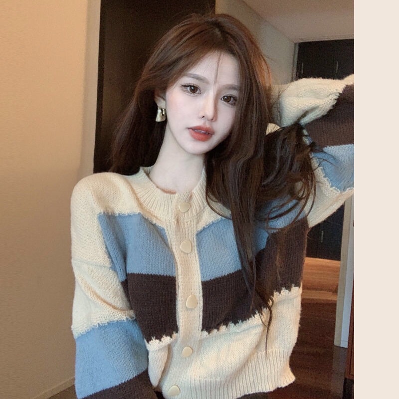 Áo khoác len cardigan croptop phối màu khuy nhựa phong cách hàn quốc hàng QC loại 1