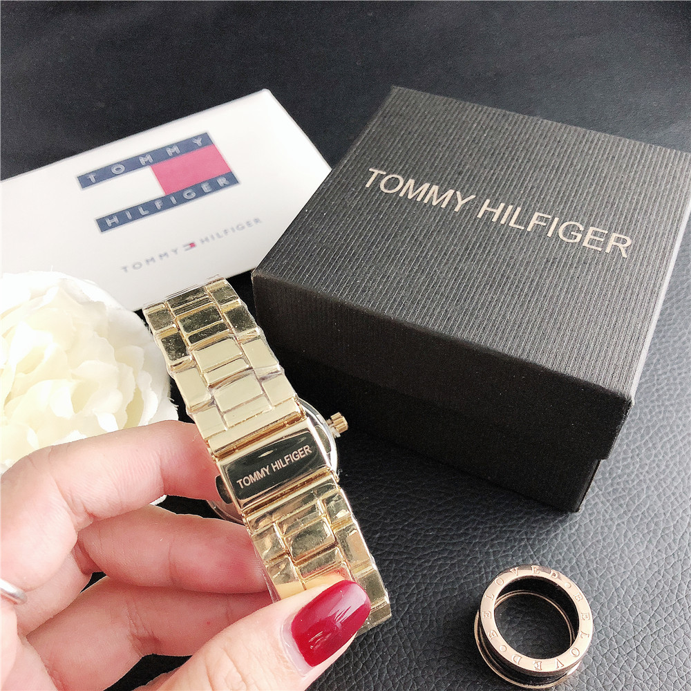 Đồng Hồ Quartz Tommy Hilfiger Chất Liệu Thép Không Gỉ 2021 Tm 7220d