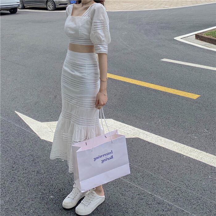 SET ÁO CROP PHỐI REN+CV ĐUÔI CÁ CỰC SANG | BigBuy360 - bigbuy360.vn