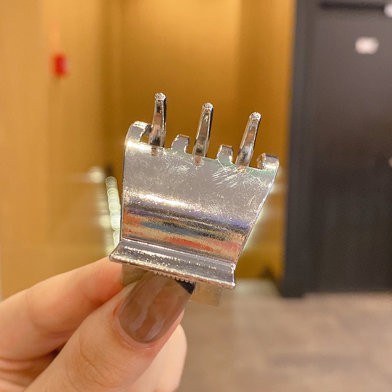 Kẹp tóc hình hàm cá mập nhỏ nhắn bằng kim loại phong cách Hàn Quốc xinh xắn dành cho nữ