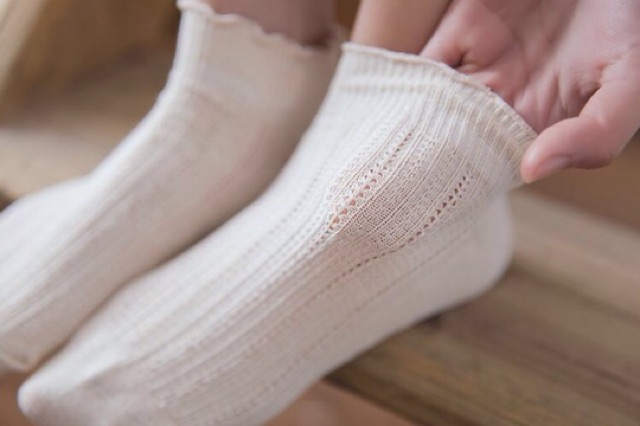 Tất len tăm cổ ngắn có bèo (0104)