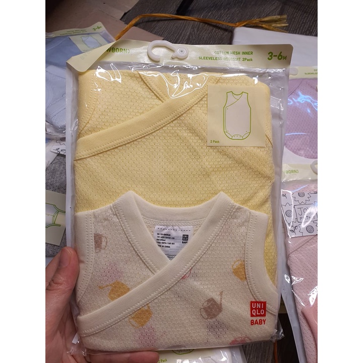 Set 2 body sát nách Uniqlo chất cotton lưới thông hơi cho bé