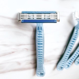 Set 4 chiếc Dao cạo râu Gillette Blue 3 Smooth