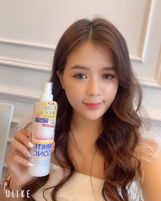 Sữa tắm trắng White ConC Body Vitamin C 360 ml