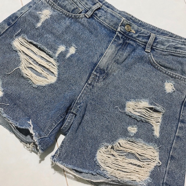 Quần short cạp cao