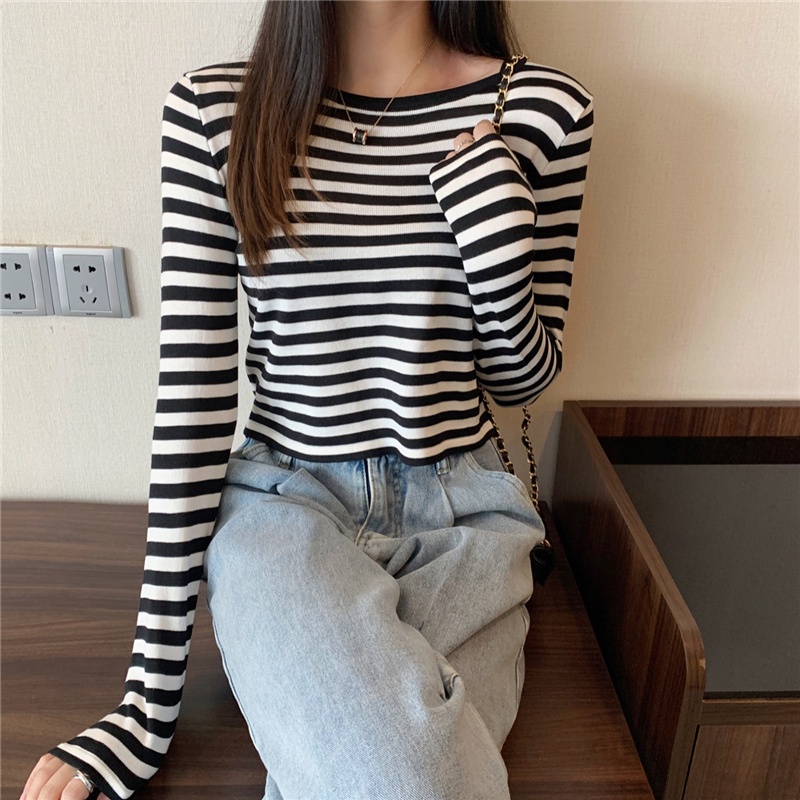 【ZHELIHANGFEI】Áo Sweater Dài Tay Lưng Cao Họa Tiết Kẻ Sọc Phong Cách Quyến Rũ