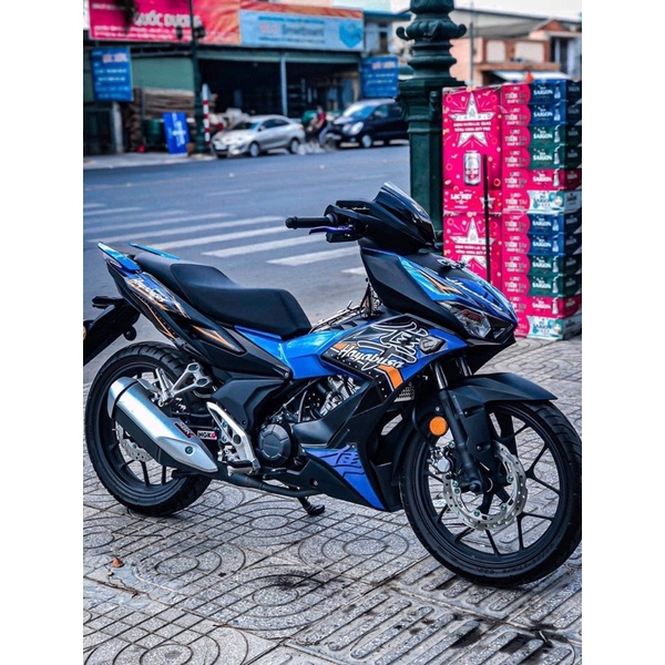 Tem hayabusa winner X xe đen xanh