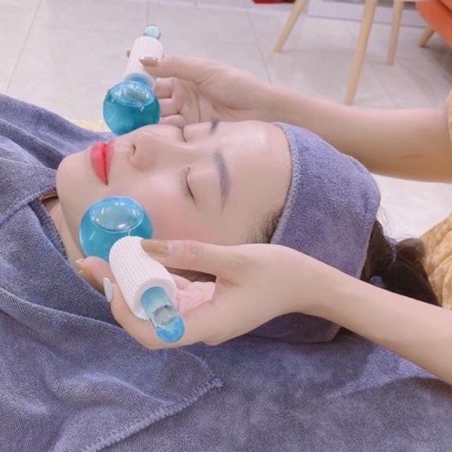 Quả cầu lạnh massage giúp tái tạo làm đẹp da, nâng cơ, làm sạch bã nhờn
