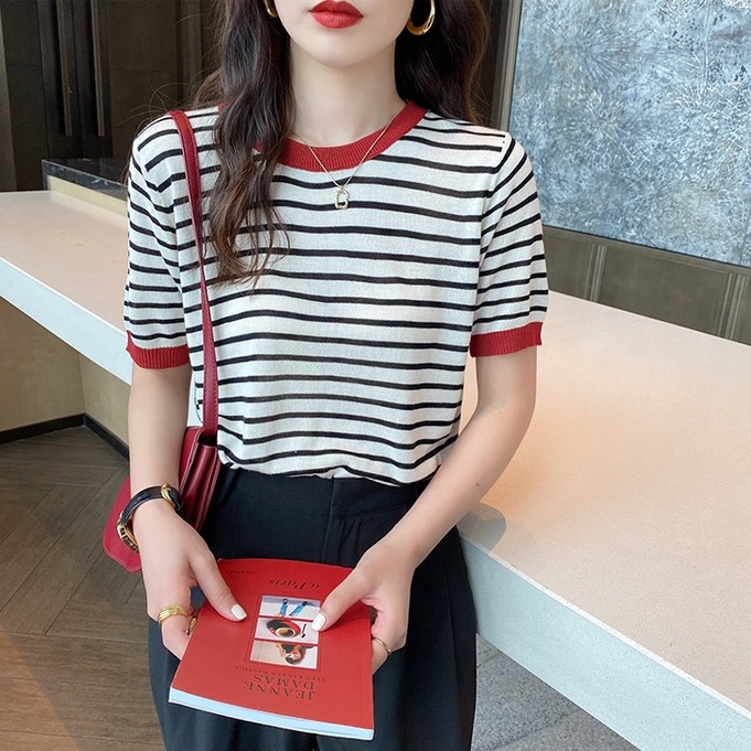 QADCOL  Áo Thun Dệt Kim Ngắn Tay Họa Tiết Kẻ Sọc Phong Cách Hàn Quốc Cho Nữ