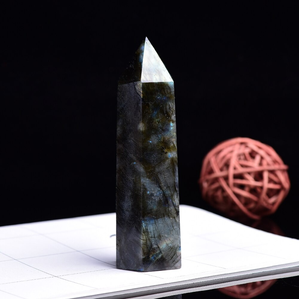 Trụ đá thanh tẩy labrador feldspar