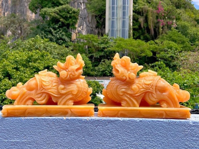 Cặp tỳ hưu đá ngọc hoàng long 20cm 15cm vip  có kiểm định