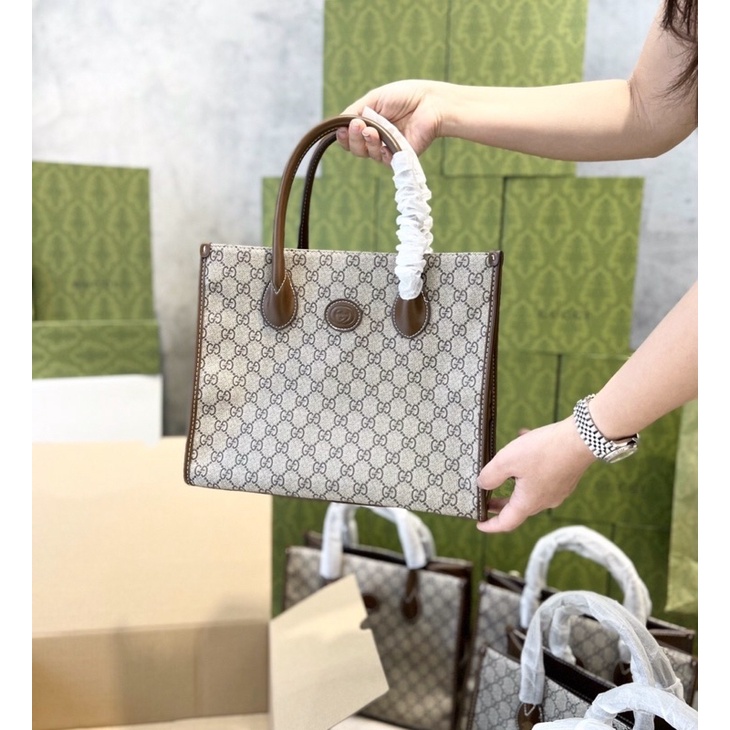 GUCCI SMALL TOTE BAG CANNAS BỘ KHOÁ LOẠI ĐẸP , CHẤT DA VÔ CÙNG MỀM, NHƯNG KHÔNG HỀ MẤT PHOM SIZE : 31 x 26 x 14 cm