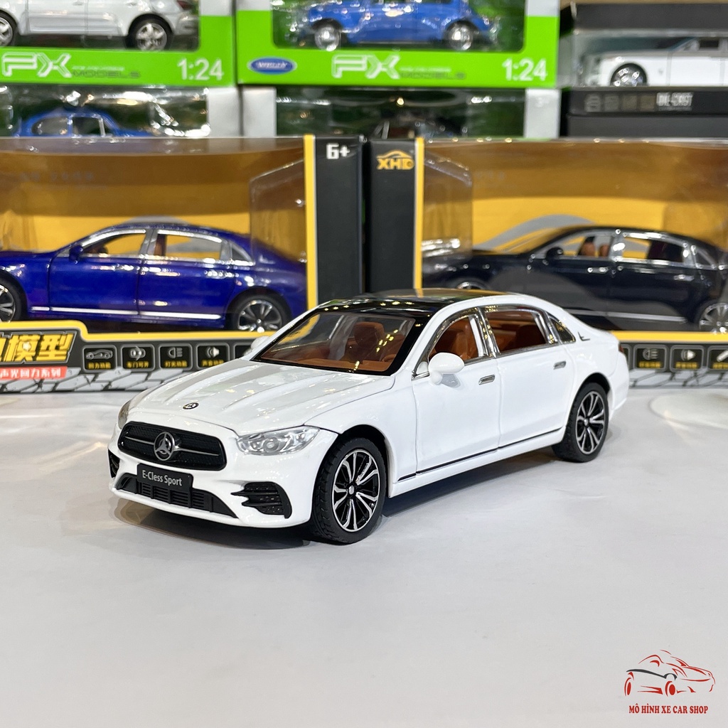 Mô hình xe kim loại Mercedes-Benz E300 Class tỉ lệ 1:24 đánh lái hãng XHD 3 màu