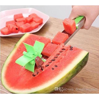 Dụng cụ cắt dưa hấu thông minh