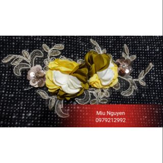 Hoa thêu nổi đính kim sa
