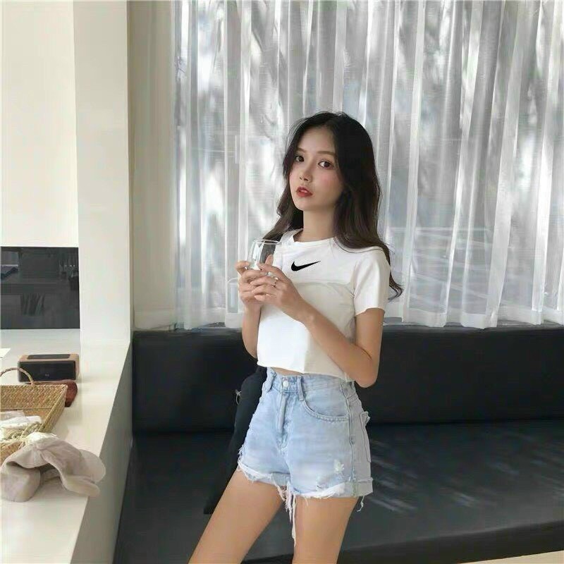 áo croptop xinh thêu dấu móc siêu hot cá tính