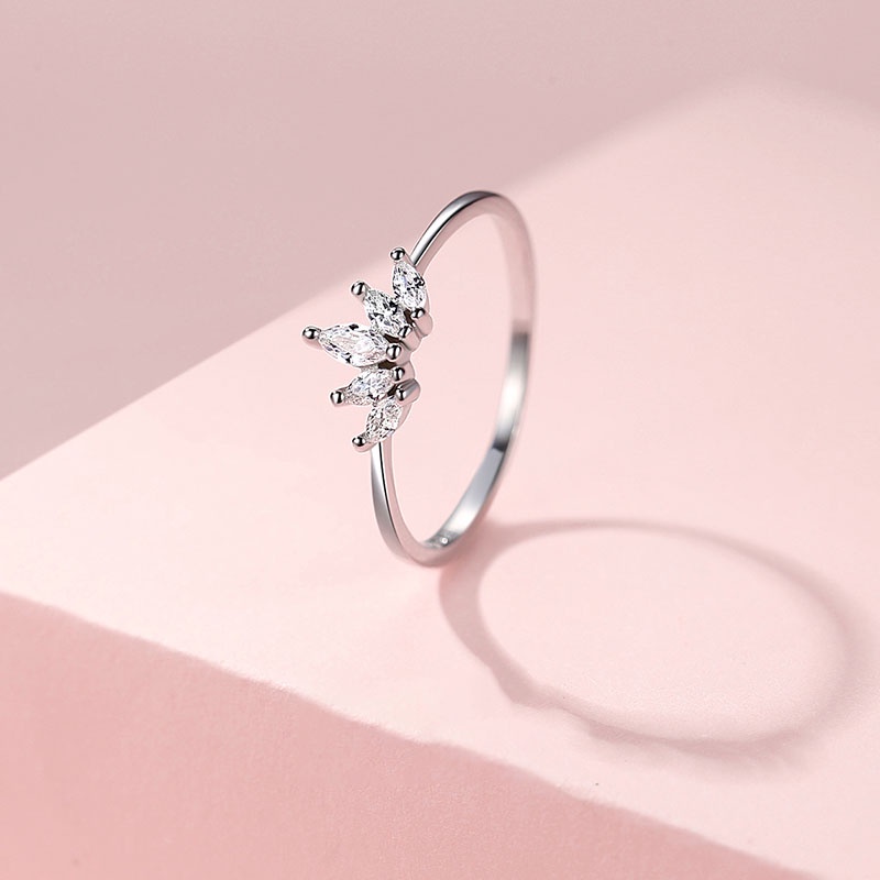 Nhẫn Bạc Vương Miện Công Chúa Khảm Đá Lấp Lánh Xinh Xắn N2653 Bảo Ngọc Jewelry