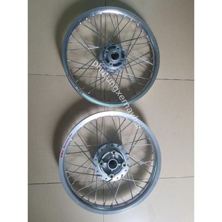 bánh căm dành cho exciter 135 5 số côn tay 2011 đến 2014 2 đĩa trước sau lắp như zin không cần chế