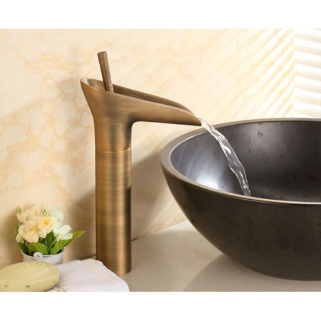 Xả giá sỉ hàng Cao cấp Vòi lavabo cổ đồng nóng lạnh kèm 2 dây cấp nước nóng lạnh hàng chính hãng