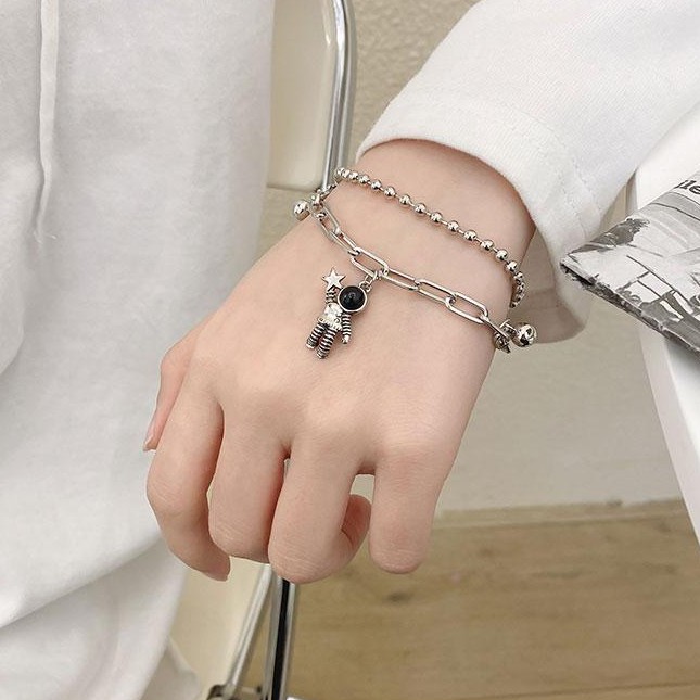 [Mã FAMAYFA giảm 10K đơn 50K] Vòng Tay Mặt Hình Phi Hành Gia Phong Cách Hàn Quốc Cho Cặp Đôi