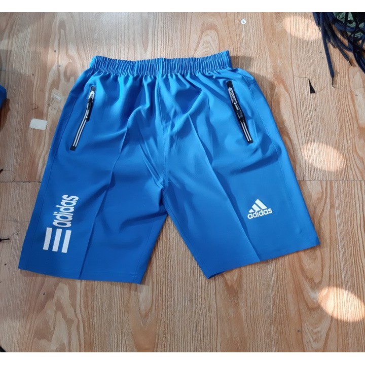 Quần đùi nam 5 màu, không họa tiết không bong tróc, vải gió cao cấp Kynn shop | BigBuy360 - bigbuy360.vn