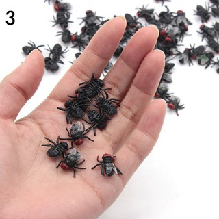 Mô hình con rết giả dùng để trang trí