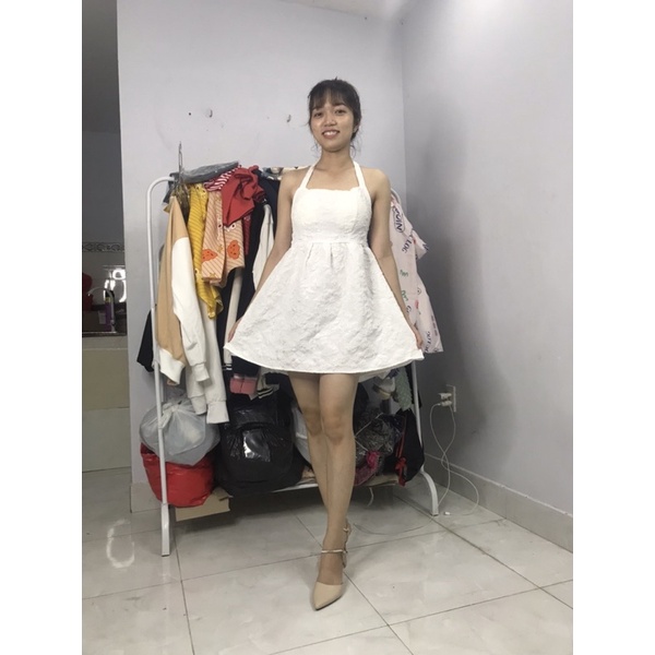 Đầm gấm xòe cột dây siêu xinh