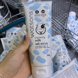 Tẩy Tế Bào Chết Watsons Brightening Milk Salt Scrub 250g