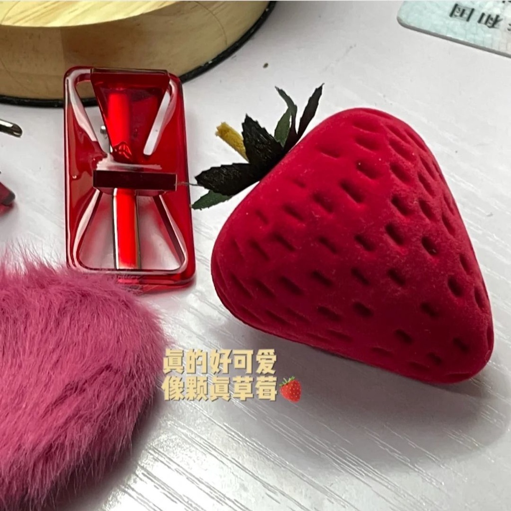 🌸Nhẫn mặt nơ/ Hộp đựng trang sức kiểu quả dâu sáng tạo