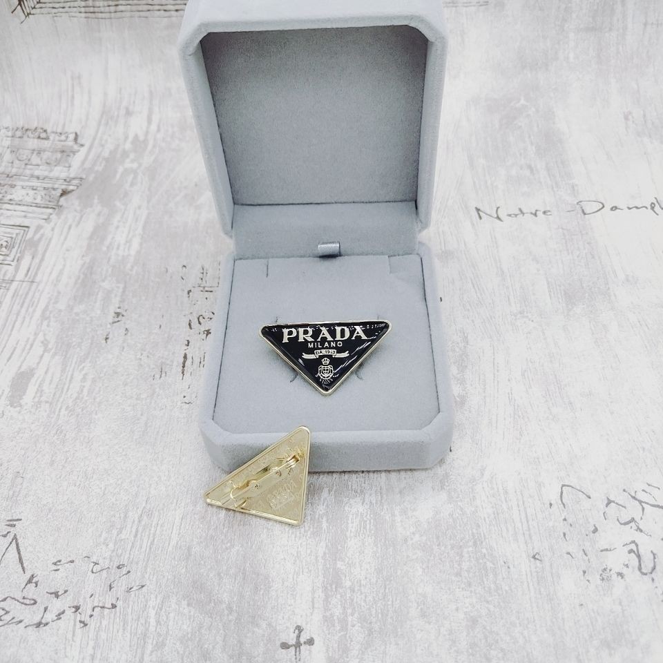 Ghim Cài Áo Kim Loại Hình Tam Giác Ngược Hàng Mới Phong Cách Âu Mỹ Mặc Thường Ngày