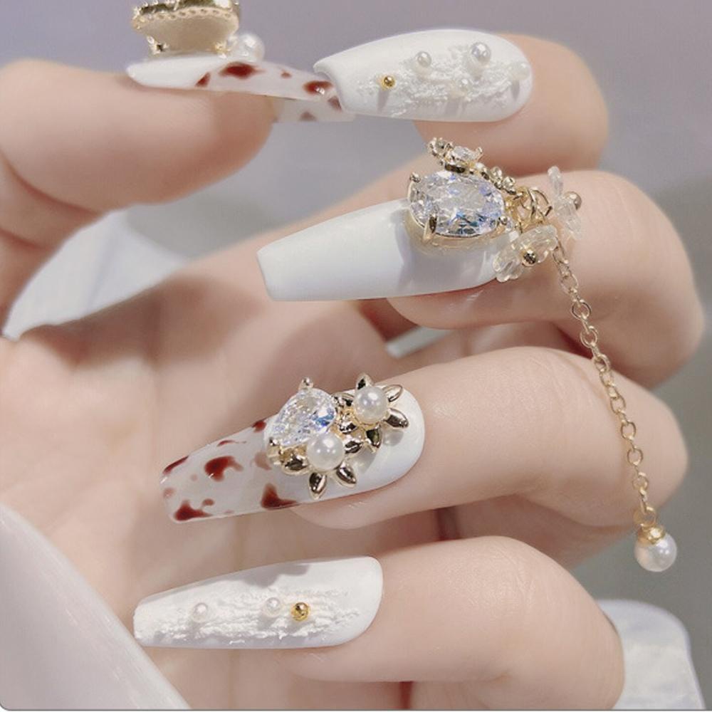 CLEOES Phụ Kiện Trang Trí Móng Tay Hình Chú Gấu Đính Đá Lấp Lánh Sang Trọng