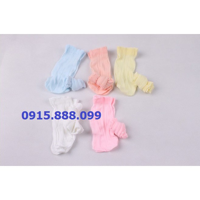 Tất da chân cho bé