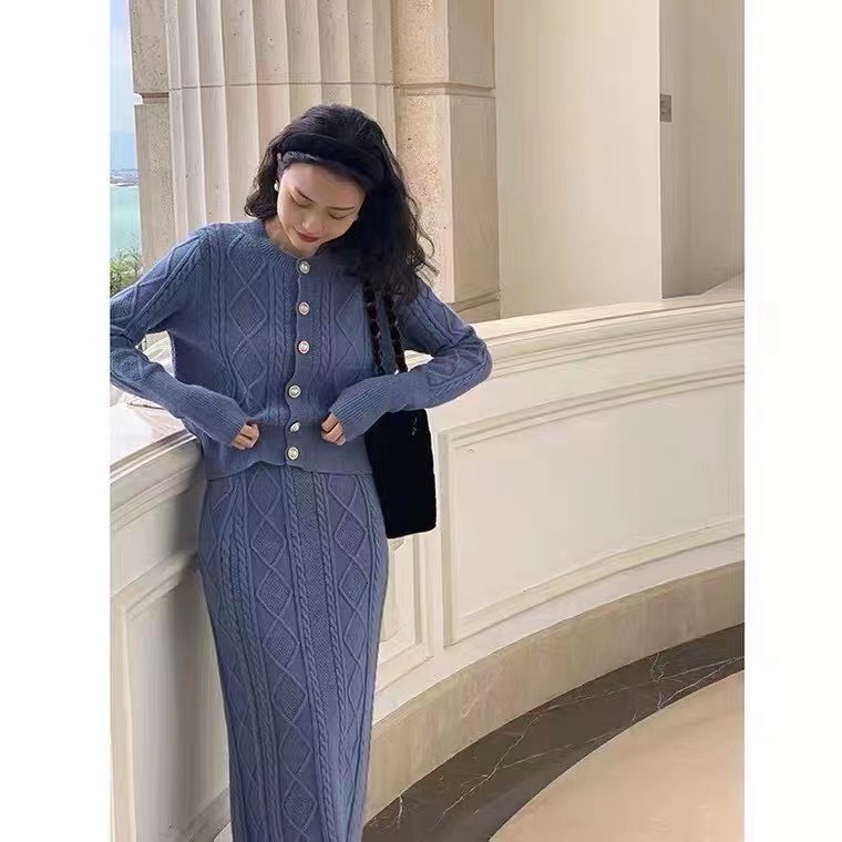 Bộ Áo Sweater Phối Chân Váy Kiểu Vintage Phương Tây Dễ Thương Cho Nữ 2021 | BigBuy360 - bigbuy360.vn