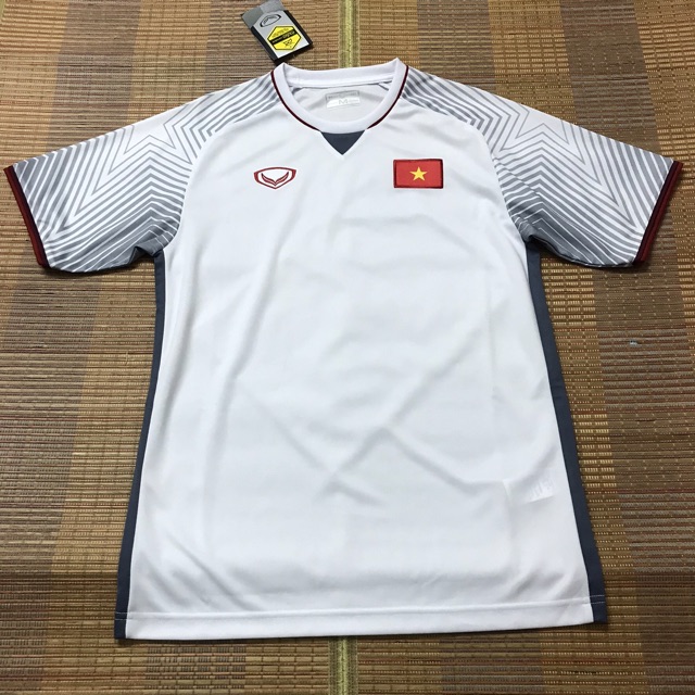 [ Chính Hãng ] - Áo Bóng Đá Đội Tuyển Việt Nam 2018 màu Trắng Grandsport