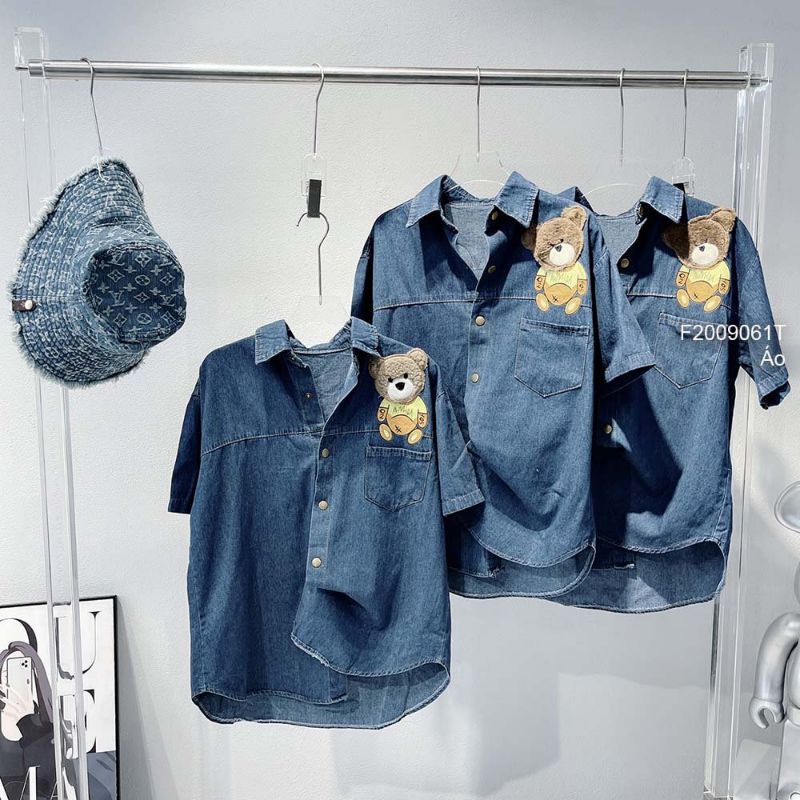 Áo sơ mi jean 1 túi tay ngắn phối hình gấu 2009
