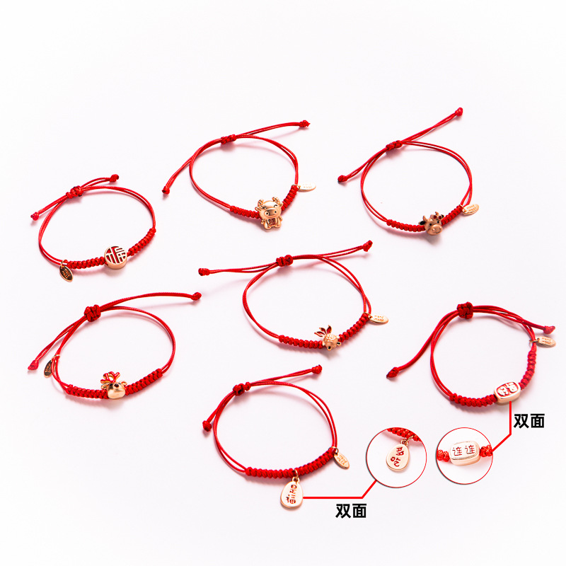 Vòng Tay Bện Dây Đỏ May Mắn Thời Trang