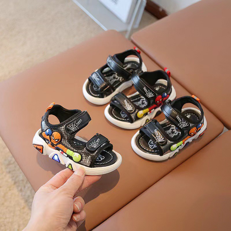 Dép SANDAL hình NGƯỜI NHỆN NỔI có ĐÈN dành cho bé trai - Hàng Quảng Châu Cao Cấp