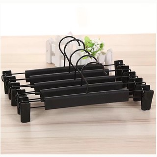 Kẹp nhựa đen 29cm