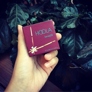 Hộp phấn tạo khối Benefit Hoola