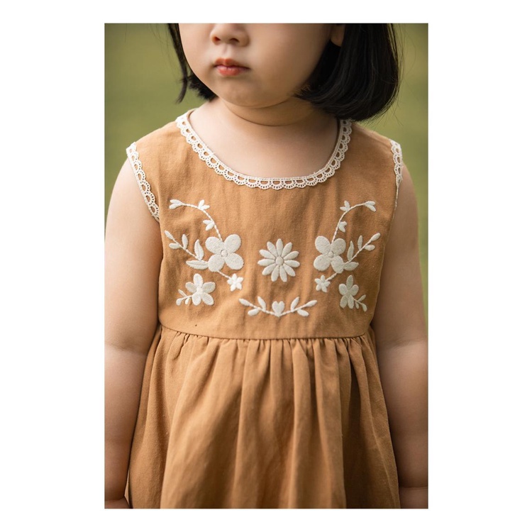 Đầm Cotton Hở Lưng Thêu Họa Tiết Màu Sắc Tương Phản Phong Cách Nhật Hàn Thời Trang Mùa Hè Cho Bé Gái 2022