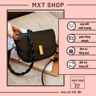 Túi đeo chéo MN70 tết dây bằng da trơn khóa I thiết kế hiện đại