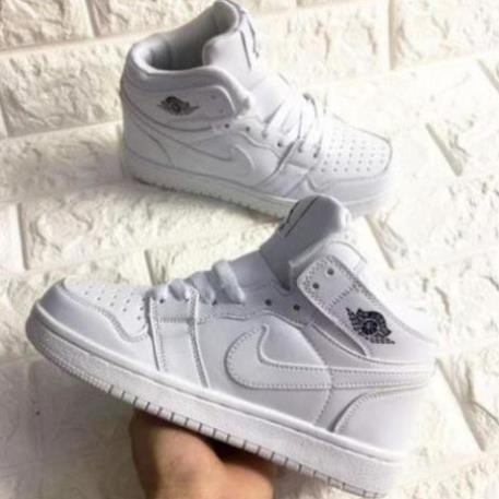Giày thể thao J0RDAN Trắng cao cổ - SIÊU CHẤT HÀNG ĐẸP HOT HIT 2021 | BigBuy360 - bigbuy360.vn