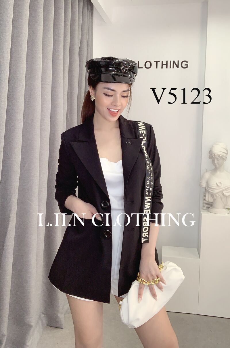 Áo vest nữ dáng dài Linbi màu đen, đủ size, mix dây chữ nổi bật thanh lịch, sang trọng Liin clothing V5123