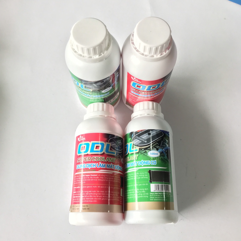 Nước làm mát động cơ ô tô , xe hơi chai 500ml màu xanh , đỏ