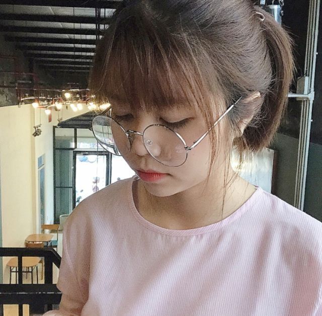 Kính tròn xoe L1 ảnh chụp thật | BigBuy360 - bigbuy360.vn