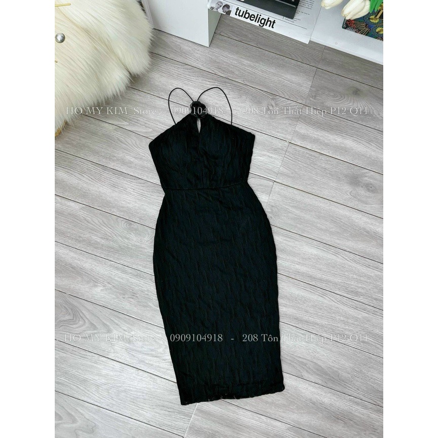Đầm yếm xốp đính bông hoa ngực ôm body cực xinh , chất thun xốp dày dặn ly