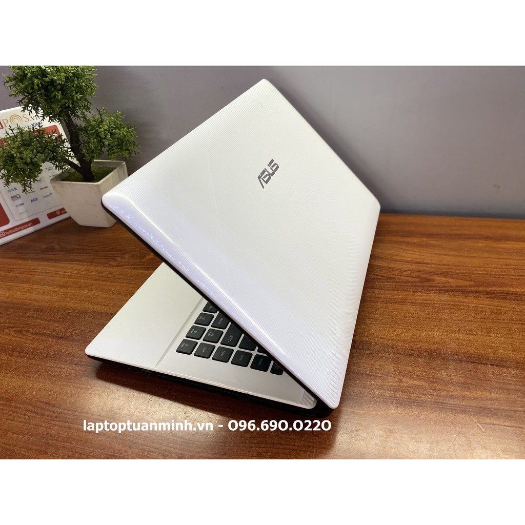 Laptop cũ Asus K45A màu trắng