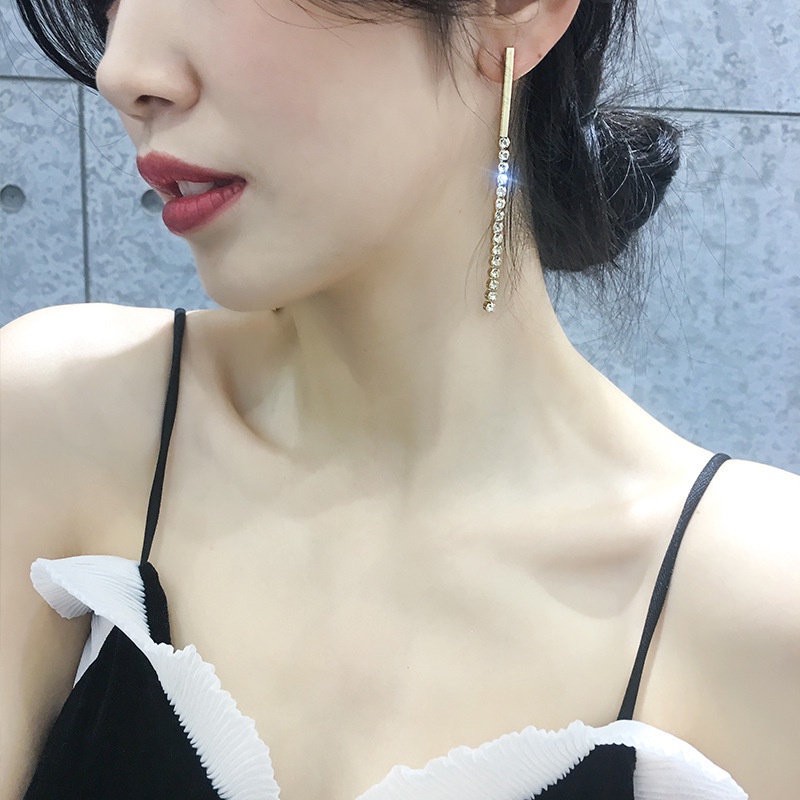 Bông Tai Mạ Bạc 925 Đính Đá Tua Rua Xinh Xắn Cho Nữ