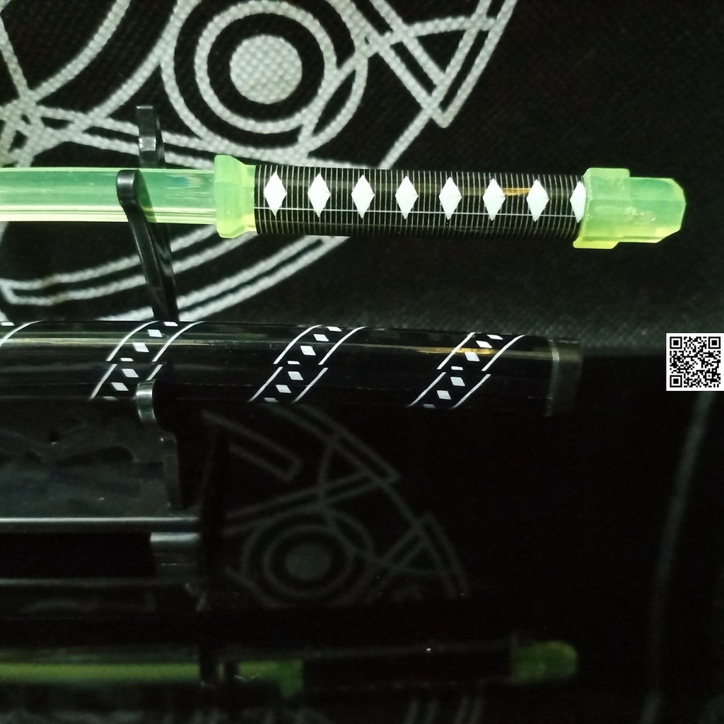 Mô hình Genshin Impact kiem katana nhựa trong nguyên tố mộc 1913