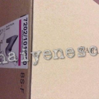 Giày da lộn đế vuông Zara